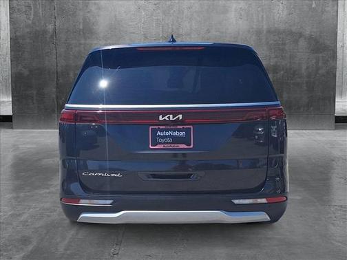 2022 Kia Carnival LXS