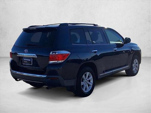 2013 Toyota Highlander SE