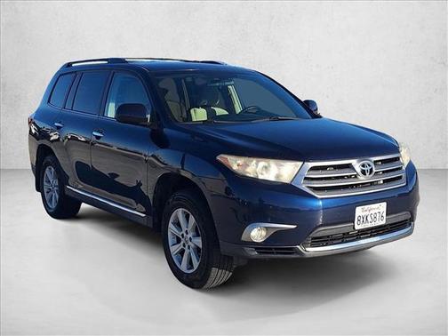 2013 Toyota Highlander SE