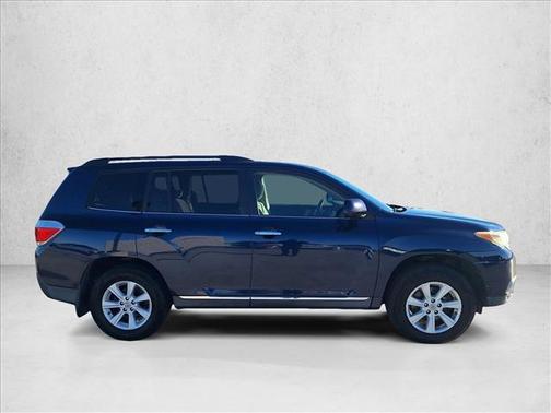 2013 Toyota Highlander SE