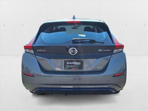 2022 Nissan Leaf SV 40 kWh