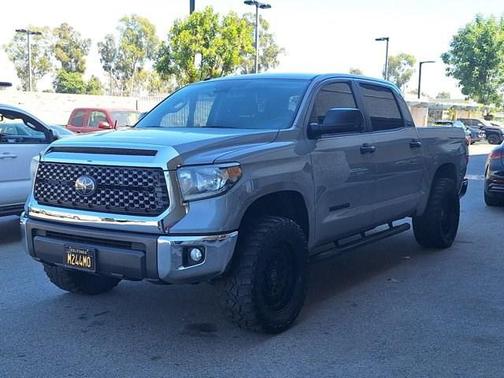 2018 Toyota Tundra SR5