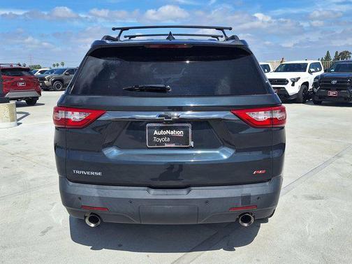 Graphite Metallic 2020 Chevrolet Traverse RS