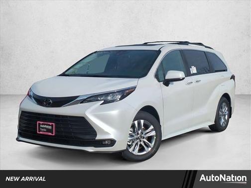 2026 Toyota Sienna XLE