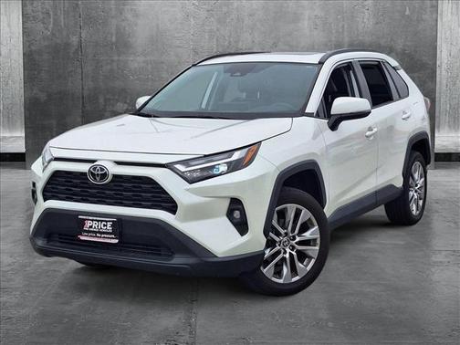 2022 Toyota RAV4 XLE Premium