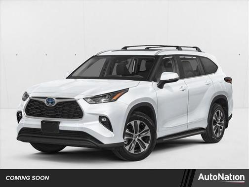 Wind Chill Pearl 2026 Toyota Highlander Hybrid XLE