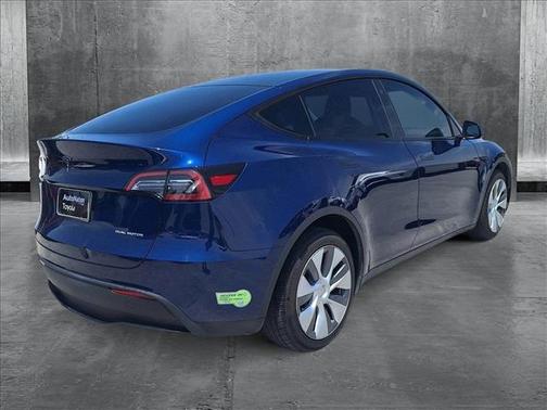 2023 Tesla Model Y Long Range Dual Motor All-Wheel Drive