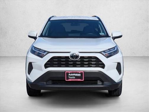 Ice Cap 2024 Toyota RAV4 XLE