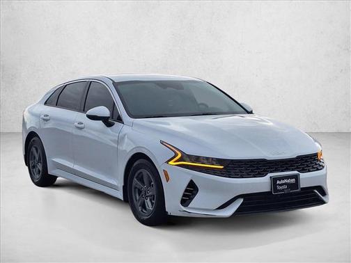 2022 Kia K5 LXS