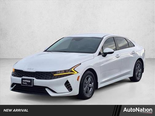 2022 Kia K5 LXS