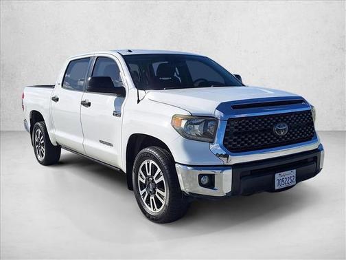 2018 Toyota Tundra SR5