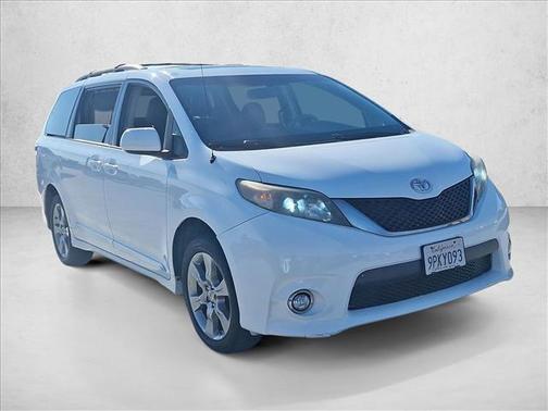 2012 Toyota Sienna SE