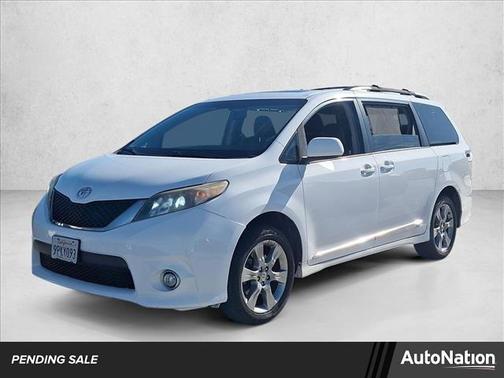 2012 Toyota Sienna SE