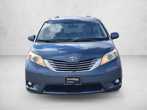 2017 Toyota Sienna XLE
