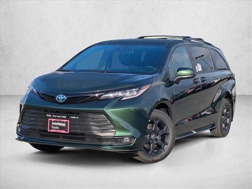 2025 Toyota Sienna Woodland Edition