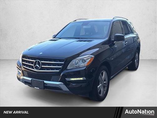 White 2012 Mercedes-Benz M-Class 4MATIC