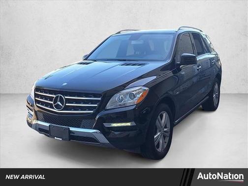 White 2012 Mercedes-Benz M-Class 4MATIC