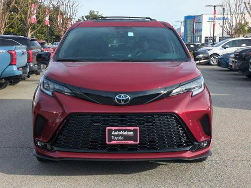 2026 Toyota Sienna XSE 7 Passenger