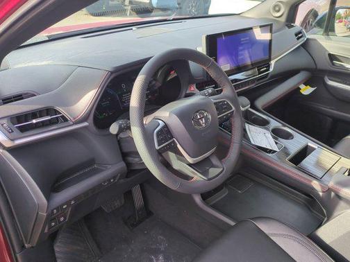 2026 Toyota Sienna XSE 7 Passenger