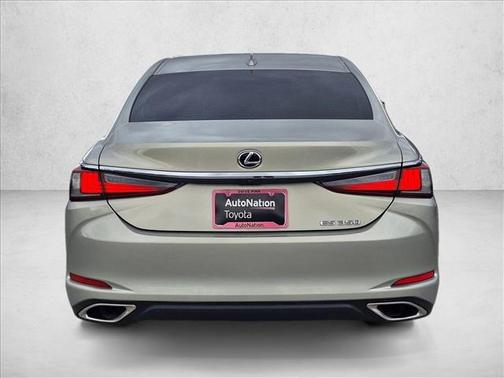 2022 Lexus ES 350 Base