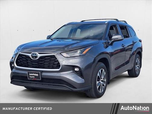 2024 Toyota Highlander XLE