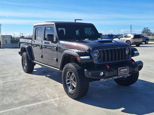 2025 Jeep Gladiator Mojave 4x4