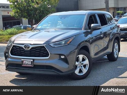 2021 Toyota Highlander LE
