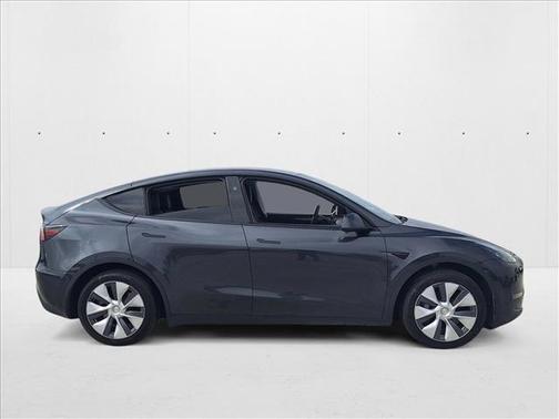 2024 Tesla Model Y RWD *Ltd Avail*