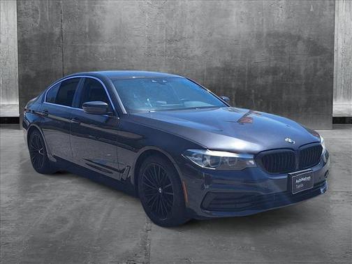 2019 BMW 530 530i
