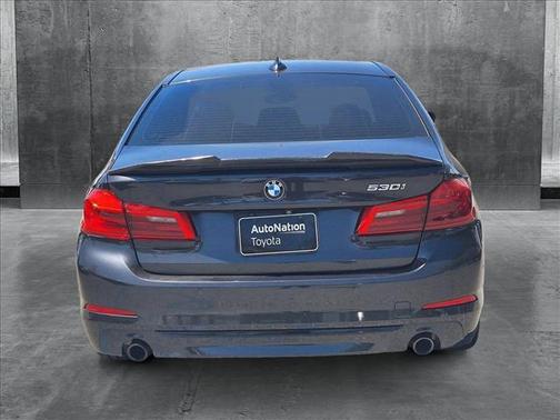 2019 BMW 530 530i