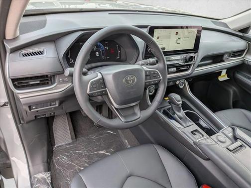 Celestial Silver Metallic 2026 Toyota Grand Highlander XLE