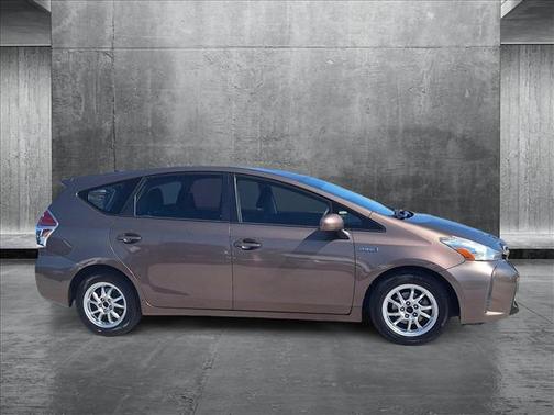 2016 Toyota Prius v Two