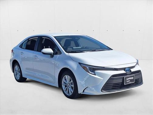 2025 Toyota Corolla Hybrid LE