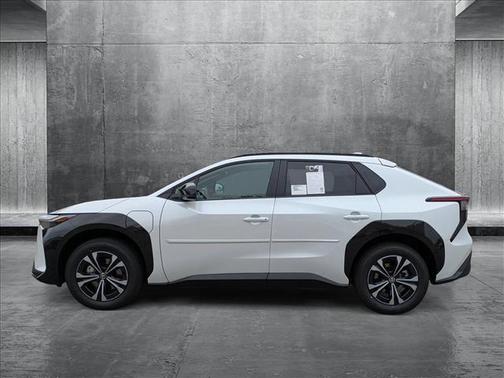 2025 Toyota bZ4X XLE