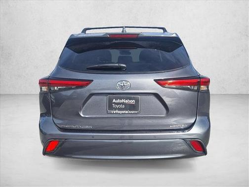 2022 Toyota Highlander Limited