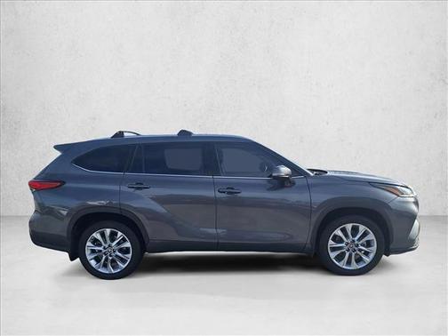 2022 Toyota Highlander Limited