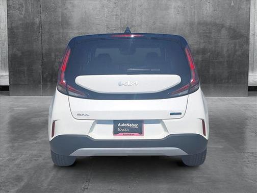 2023 Kia Soul EX