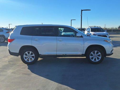2012 Toyota Highlander SE
