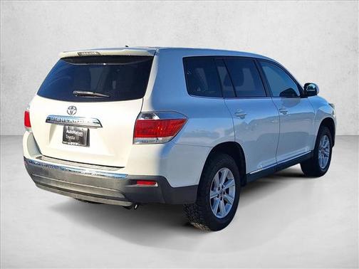 2012 Toyota Highlander SE