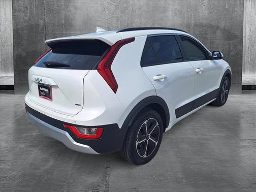 2023 Kia Niro EX