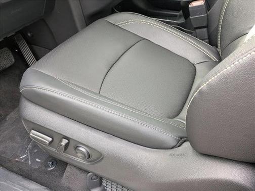 2025 Toyota Sienna Platinum