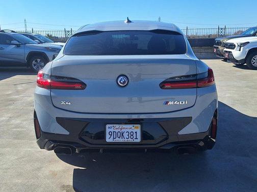 2023 BMW X4 M40i