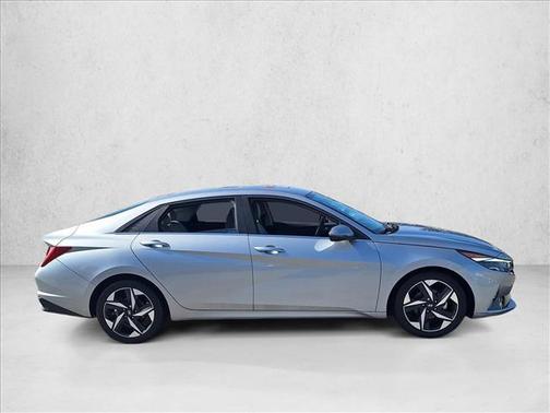 2021 Hyundai ELANTRA Limited
