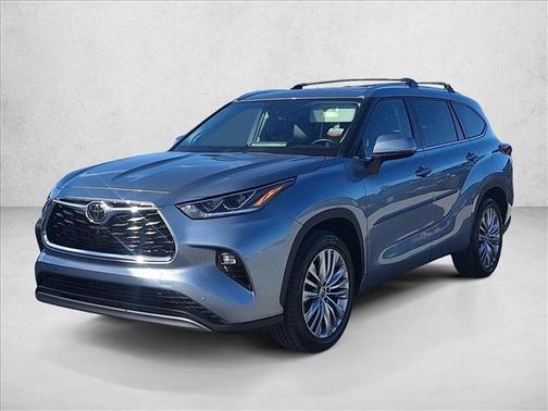 2022 Toyota Highlander Platinum