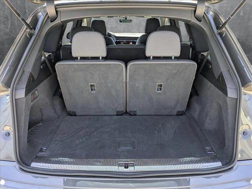 2021 Audi Q7 45 Premium Plus