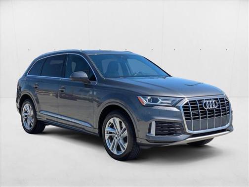 2021 Audi Q7 45 Premium Plus
