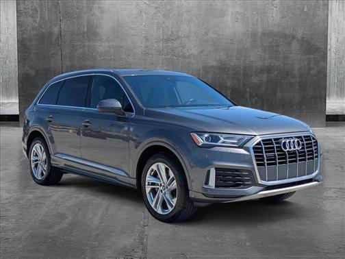 2021 Audi Q7 45 Premium Plus