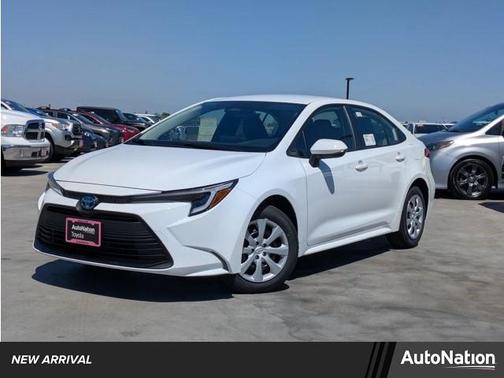 2025 Toyota Corolla Hybrid LE
