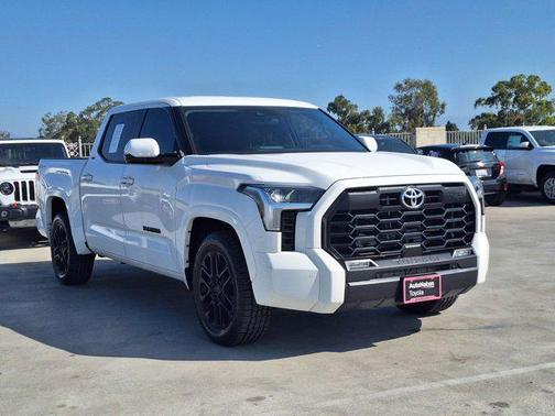 2022 Toyota Tundra SR5