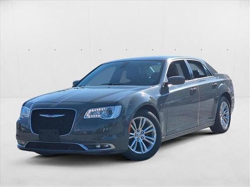 2019 Chrysler 300 Touring